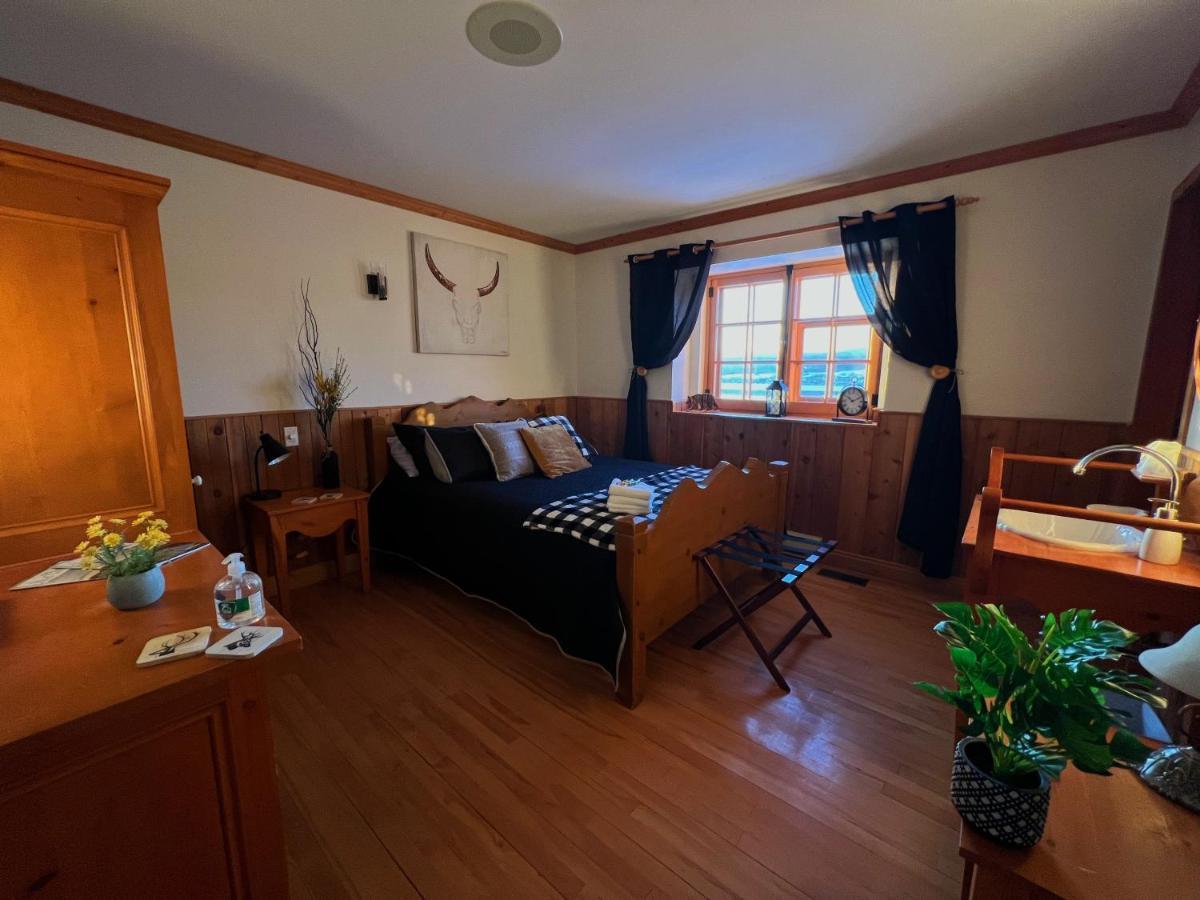 Auberge Au Poste De Traite Sainte-Famille Εξωτερικό φωτογραφία